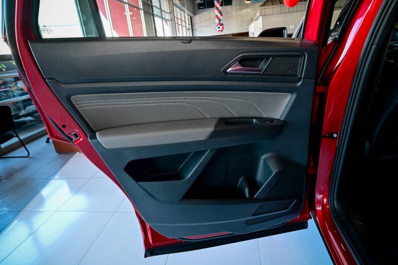 2022 Volkswagen Atlas Cross Sport V6 SEL Premium R-Line 4Motion