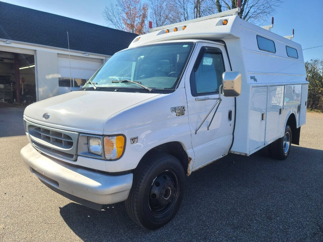 2002 Ford E-Series E-350 SD