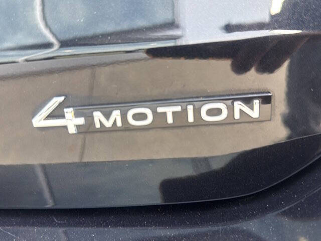 2024 Volkswagen Taos SE 4Motion