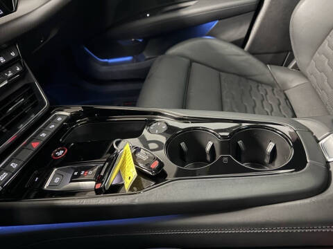 2022 Audi e-tron GT quattro Prestige