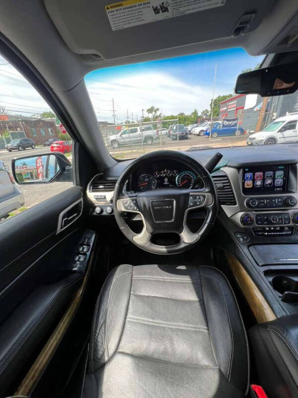 2017 GMC Yukon Denali