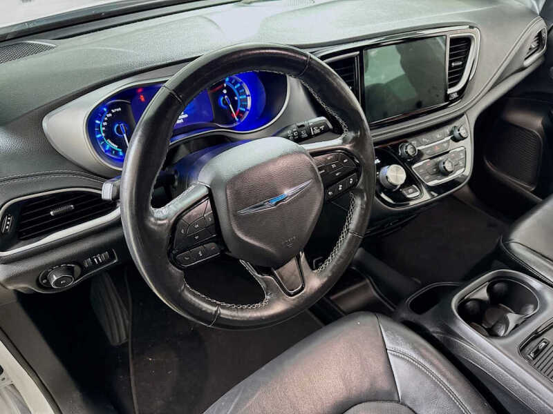 2021 Chrysler Pacifica Hybrid Touring L