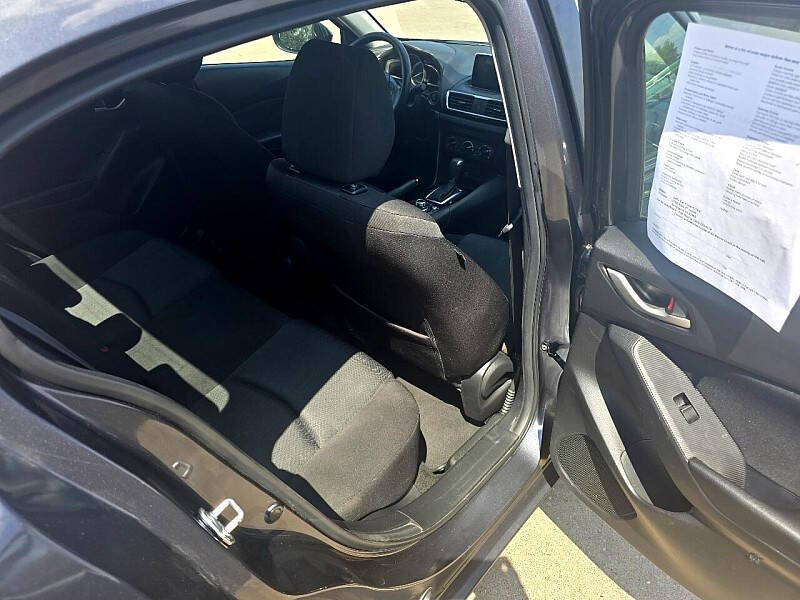 2015 Mazda MAZDA3 i Sport