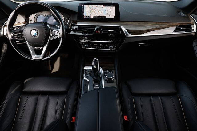 2019 BMW 5 Series 540i