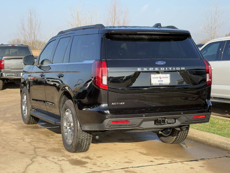 2026 Ford Expedition Active