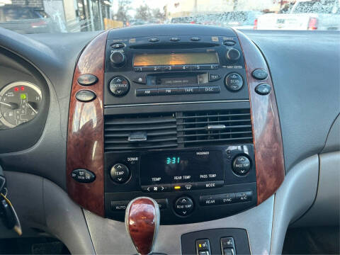 2005 Toyota Sienna