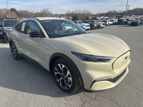 2025 Ford Mustang Mach-E Select