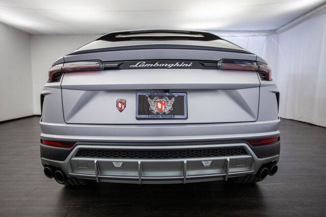 2022 Lamborghini Urus