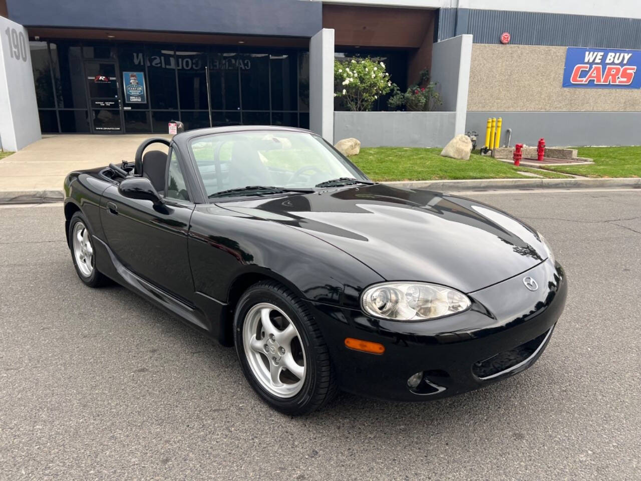 2001 Mazda MX-5 Miata for sale at ZRV AUTO INC in Brea, CA