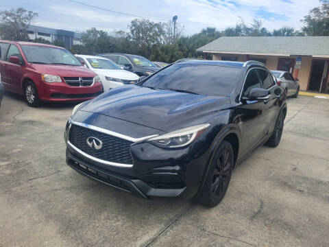 2017 Infiniti QX30 Luxury