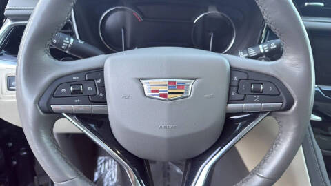 2025 Cadillac XT6 Premium Luxury