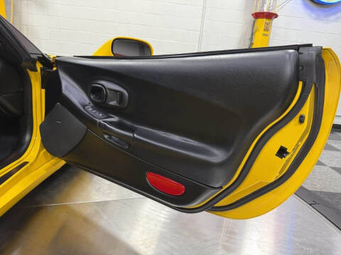 2004 Chevrolet Corvette