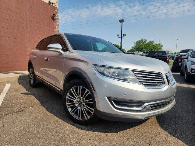 2016 Lincoln MKX for sale at SOUTHFIELD QUALITY CARS in Detroit MI