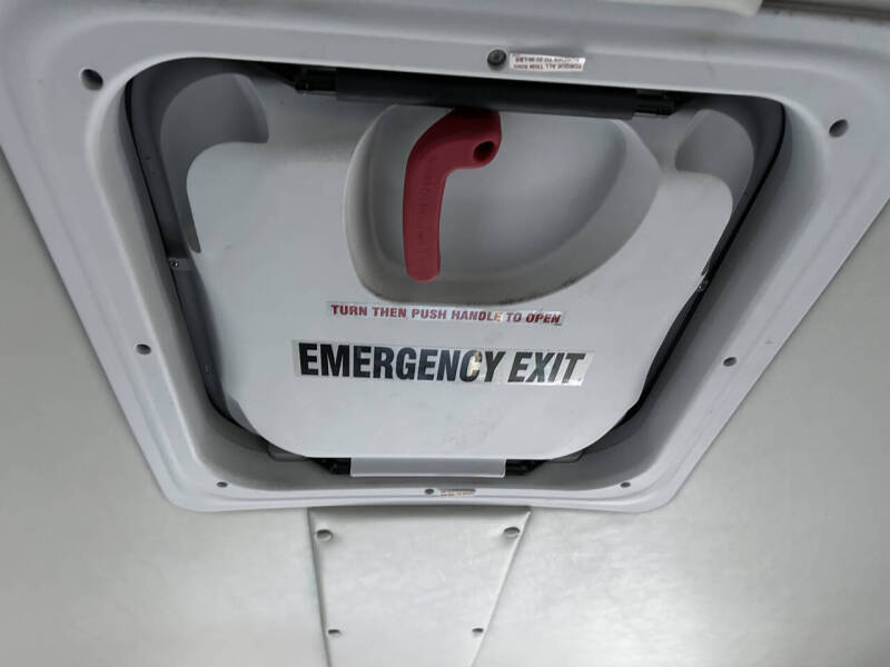 2023 Ford E-Series E-450 SD