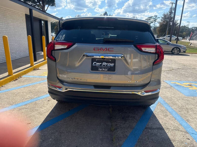 2024 GMC Terrain SLT