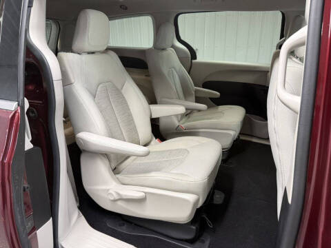 2018 Chrysler Pacifica Hybrid Touring Plus