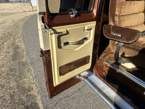 1984 Dodge Ram Van B250