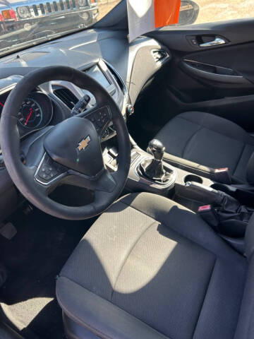 2017 Chevrolet Cruze LT Manual