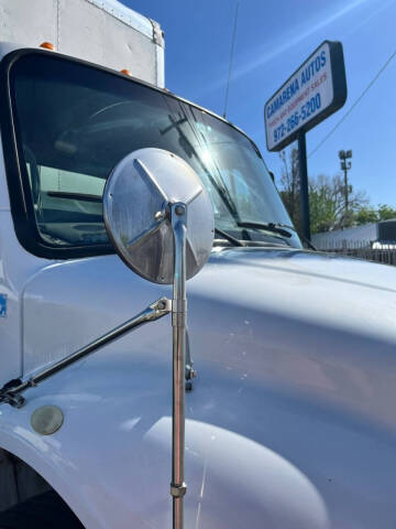 2013 Freightliner M2 106