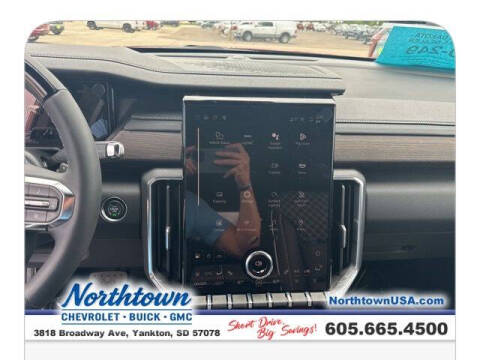 2025 GMC Acadia Denali