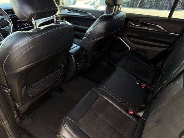 2022 Jeep Grand Cherokee Altitude