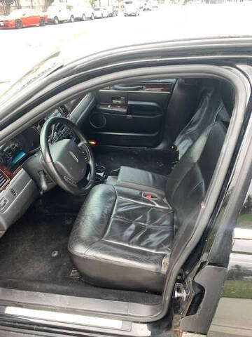 2011 Lincoln Town Car Executive