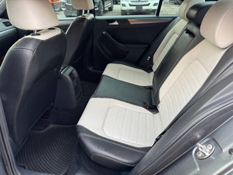 2016 Volkswagen Jetta 1.8T Sport