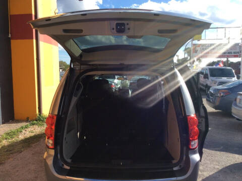 2013 Dodge Grand Caravan SXT