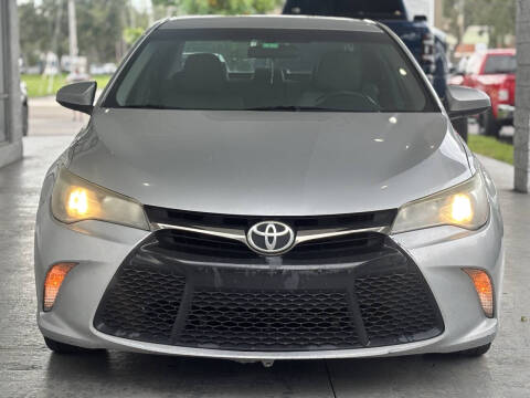 2015 Toyota Camry SE