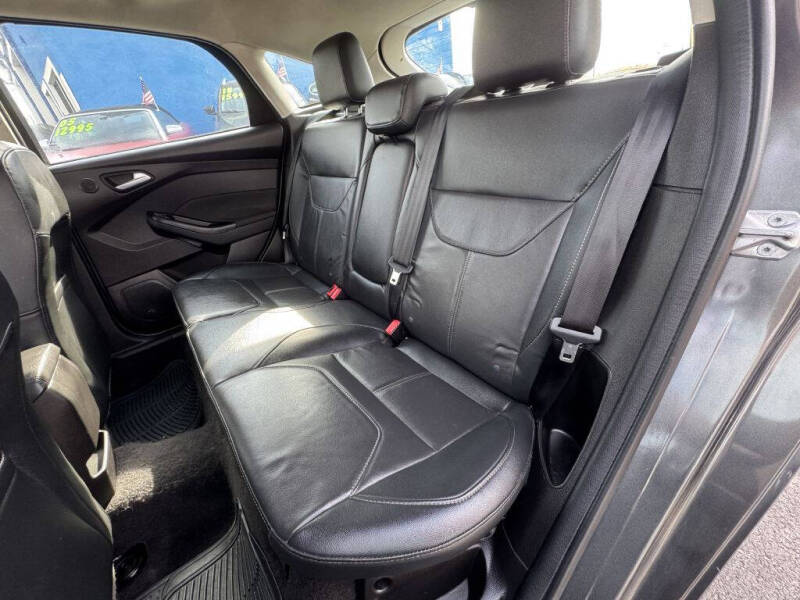 2017 Ford Focus Titanium