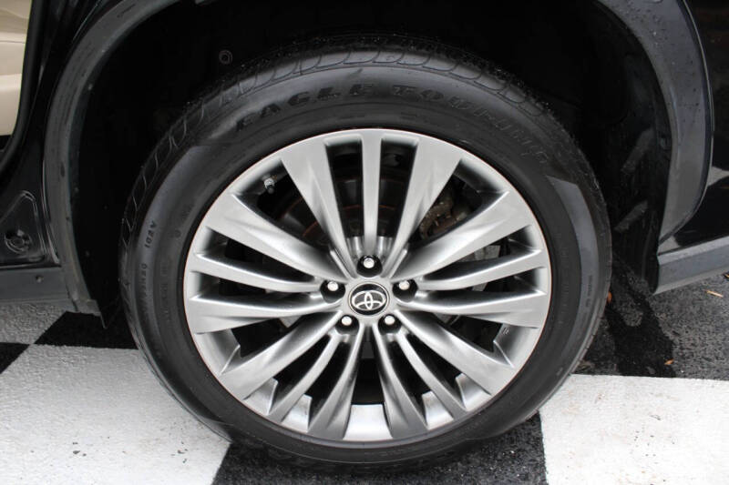 2021 Toyota Highlander Platinum