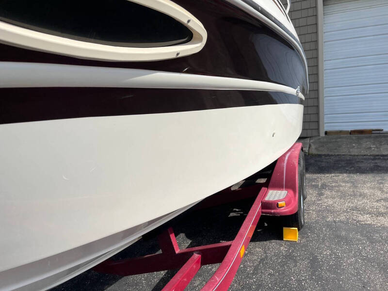 1998 Sea Ray 215EC