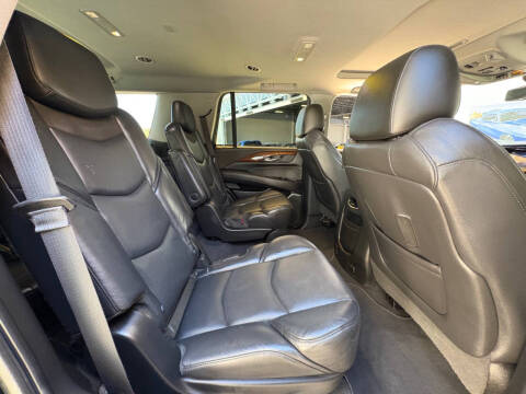 2019 Cadillac Escalade Luxury