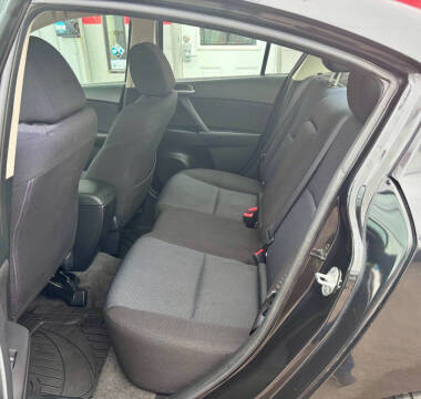 2011 Mazda MAZDA3 i Touring