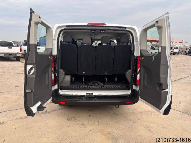 2023 Ford Transit 350 XLT