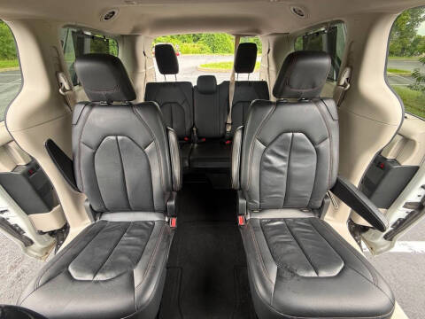 2018 Chrysler Pacifica Touring L
