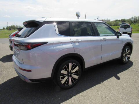 2025 Mitsubishi Outlander SE