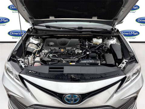 2022 Toyota Camry Hybrid LE