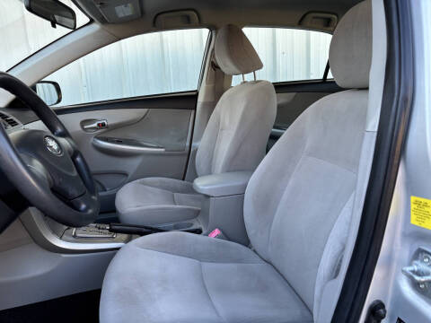 2011 Toyota Corolla LE