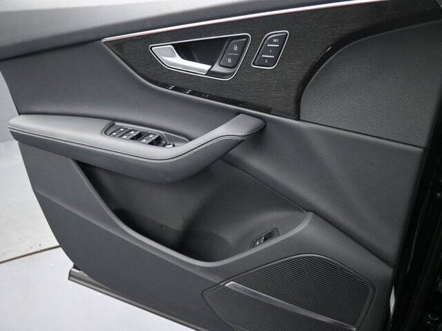 2025 Audi Q7 quattro Premium Plus 45 TFSI