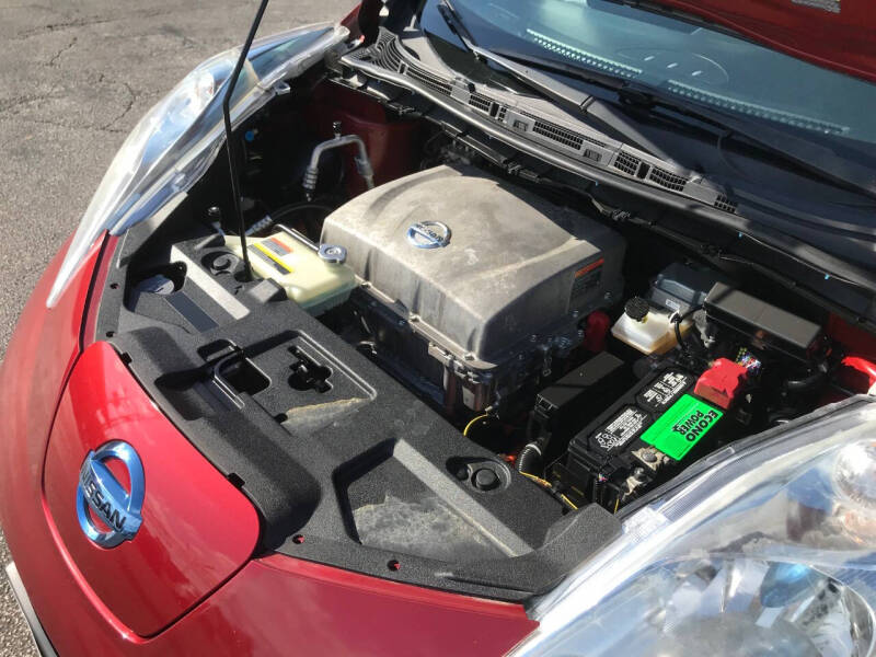 2013 Nissan LEAF S
