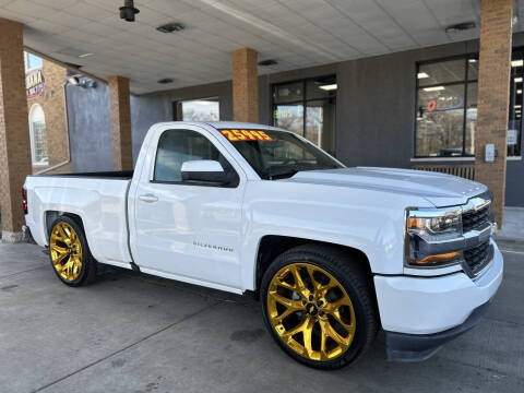 2017 Chevrolet Silverado 1500 for sale at Arandas Auto Sales in Milwaukee WI