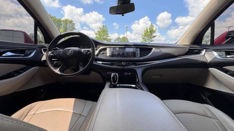 2020 Buick Enclave Essence