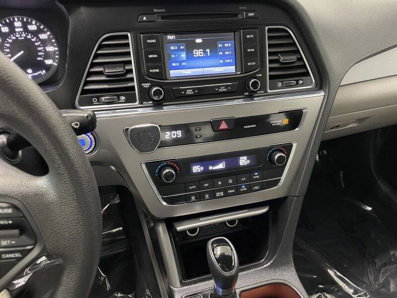 2016 Hyundai Sonata Hybrid SE