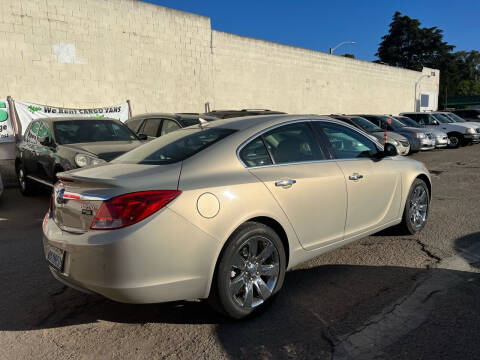 2012 Buick Regal Premium 1