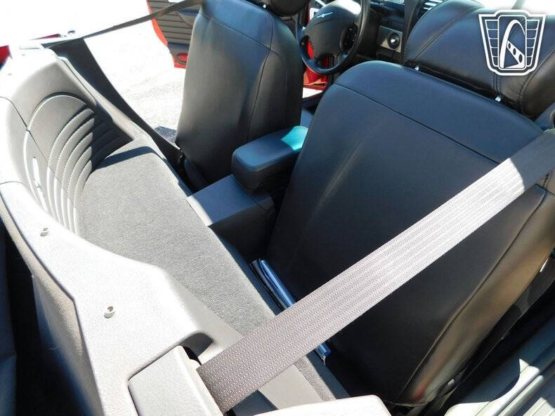 2002 Ford Thunderbird Deluxe