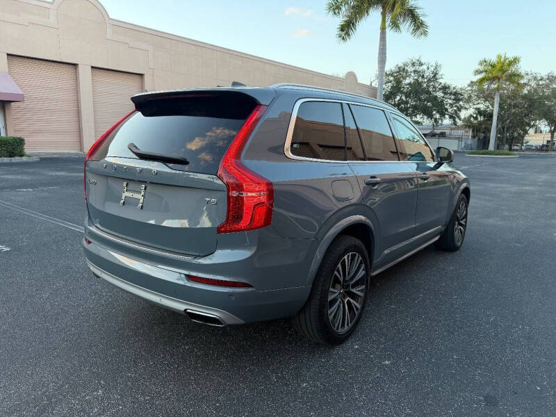 2021 Volvo XC90 T5 Momentum