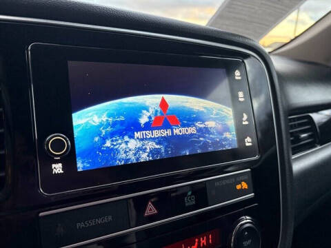 2019 Mitsubishi Outlander SE