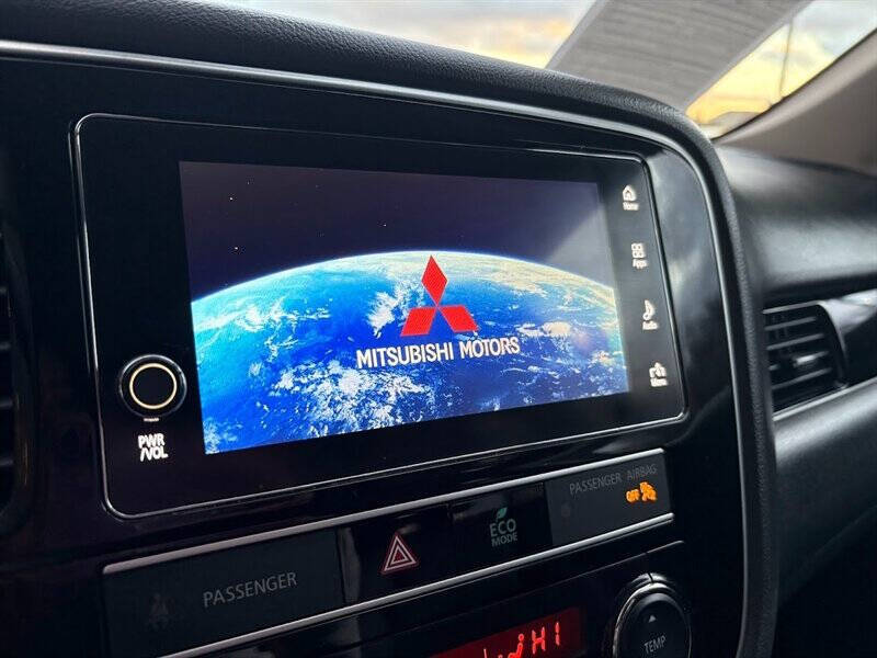 2019 Mitsubishi Outlander SE