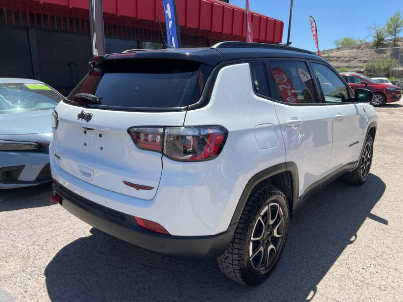 2025 Jeep Compass Trailhawk